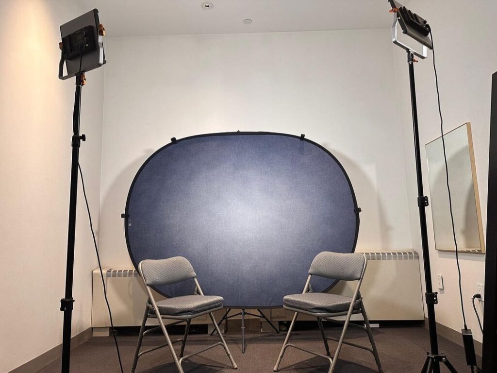 self-tape backdrop and lights for auditions